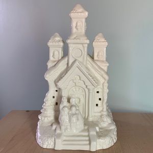 VNTG Musical White Porcelain Church - Silent Night
